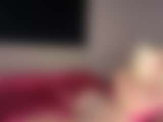 blondebunny999's Live Sex Cam Show