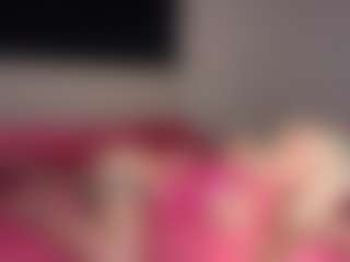 blondebunny999's Live Sex Cam Show