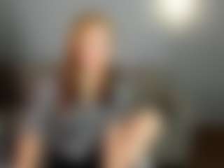 Live cam show with Charlotte-Smity - Raven Hair on Camiplay Live