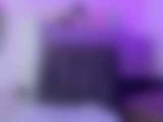 Live cam show with cristal-dream - Athletic Brown Eyes on Camming Site