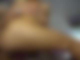 Live cam show with DezireDoly - Dirty on Camsoda