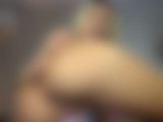 DezireDoly's Live Sex Cam Show