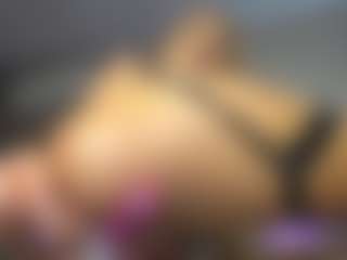 Live cam show with DezireDoly - Cum on Camsoda