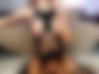 Live cam show with DezireDoly - HD Big Tits on Camsoda