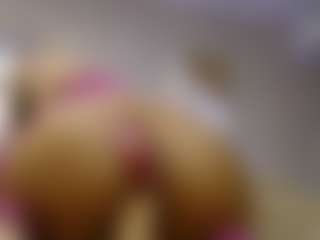 Live cam show with DezireDoly - Athletic Teen (18+) on Dolls Live
