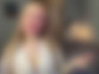 Live cam show with HillaryKoetter - Full Nudity on StripNow