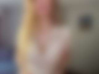 Live cam show with HillaryKoetter - Ahegao on livesuperchat.net