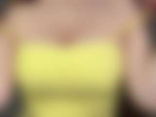 Live cam show with HillaryKoetter - Solo on Camsoda