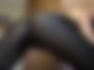 Live cam show with HillaryKoetter - Fingering on madthumbs