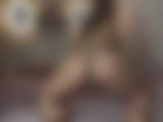 Live cam show with HillaryKoetter - Normal on Mixed Magazine Live