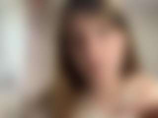 Live cam show with KieshaSamperi - Petite Young Adult on Gym Cam Girls