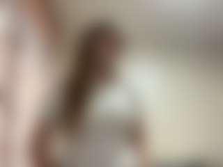 Live cam show with KieshaSamperi - Lush Big Tits on Gym Cam Girls