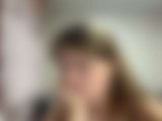 Live cam show with KieshaSamperi - Blonde Hair Shaved Pussy on Fling VIP Chat