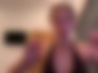 Live cam show with LigiaFedel - Small Tits on Camsoda