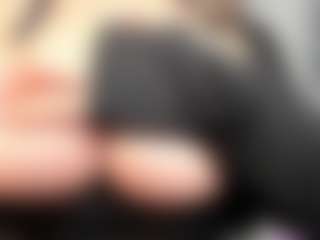Longis1and1's Live Sex Cam Show