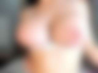 Live cam show with Longis1and1 - Ass Bouncing on infinitiblacc.com