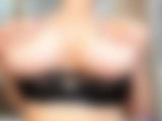 Live cam show with Longis1and1 - Fingering on Camsoda