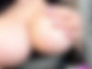 Live cam show with Longis1and1 - Average on Camsoda