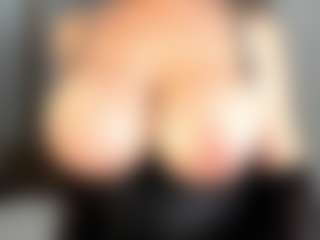 Longis1and1's Live Sex Cam Show