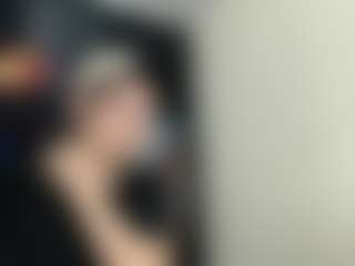 Live cam show with LuxeCouple - Smoking on Hubzter Live