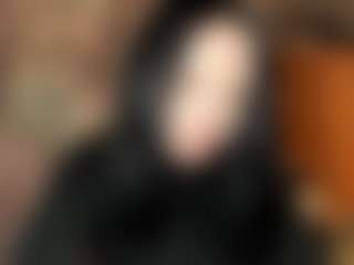 Live cam show with Hanna - New Small Tits on CamClone
