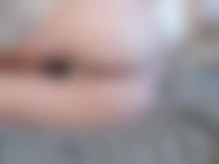Live cam show with miissblonde - Green Eyes on Fling VIP Chat