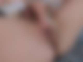 Live cam show with miissblonde - Green Eyes on Cam Slut