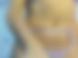 Live cam show with Nezukoks - White on 1on1-livenow | colombia