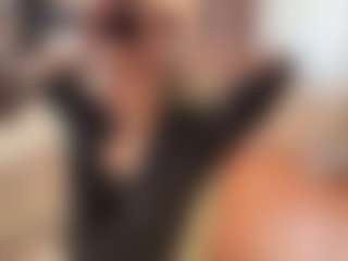 Mia's Live Sex Cam Show
