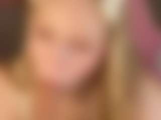 Live cam show with Sweeet-Angelll - Show on Camsoda