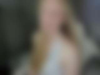 Live cam show with Sweeet-Angelll - Petite on Milf Play