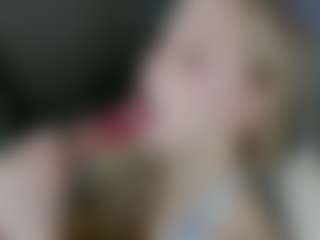 Live cam show with Sweeet-Angelll - Big Tits Small Tits on intimatelivegirls.com
