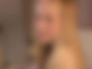 Live cam show with Sweeet-Angelll - Sweet on TeamSkeetLive