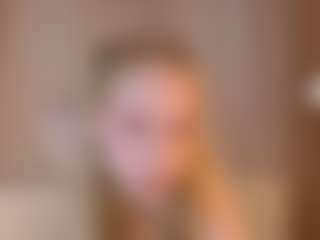 Live-camshow met Sweeet-Angelll - Striptease op Camsoda