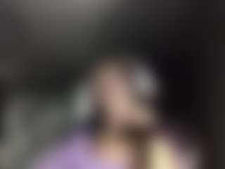 Live cam show with Mary - Mature on CamClone