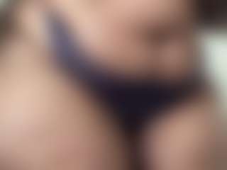 Live cam show with thicktash - BBW Shaved Pussy on Soda Cam