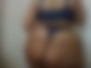 thicktash's Live Sex Cam Show