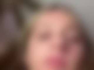 tinyvic's Live Sex Cam Show