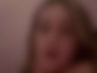 tinyvic's Live Sex Cam Show