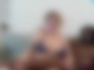 ValentinaLunarae's Live Sex Cam Show