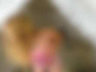 Adelle-lee's Live Sex Cam Show