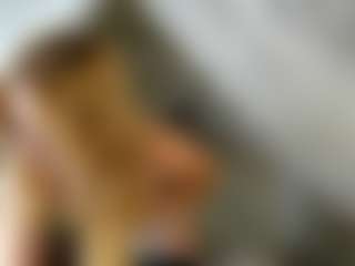 Live cam show with Adelle-lee - Control on alttransgirls