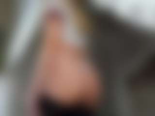Adelle-lee's Live Sex Cam Show