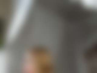 Live cam show with Adelle-lee - Lovense on Dolls Live