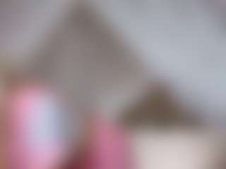 Live cam show with Adelle-lee - Dildo on Nude Live Now