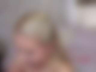 Live cam show with Adelle-lee - Control on Mixed Magazine Live