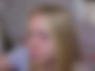 Live cam show with Adelle-lee - Athletic on parknlotfishbdy