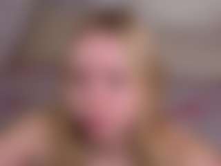 Live cam show with Adelle-lee - Green Eyes on Streamer API