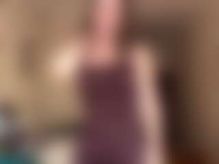 Live cam show with AlisiaRoutzen - Young Adult on StripNow