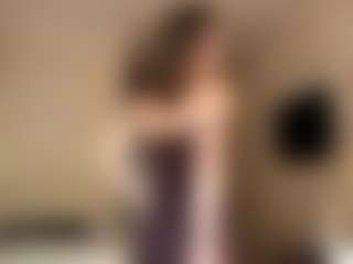 Live cam show with AlisiaRoutzen - Blowjob Brown Hair on Soda Cam